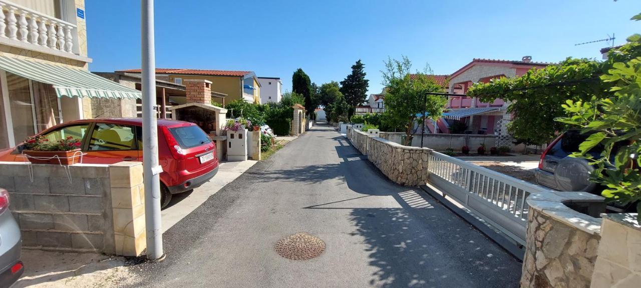 Apartman Vir-Miljkovica Exterior photo